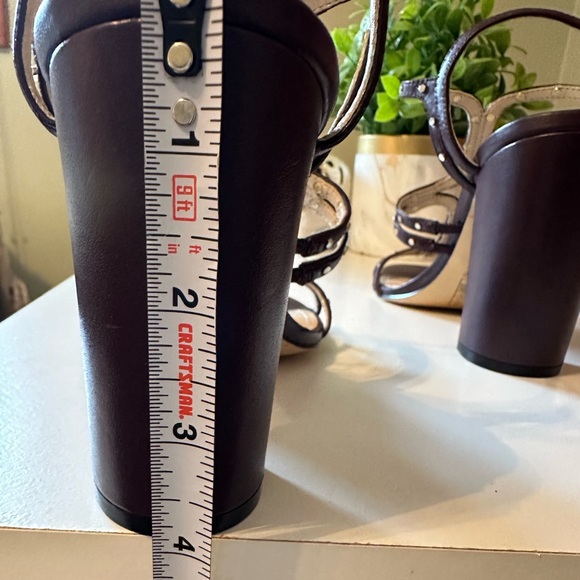 White House Black Market Wine and gold rivet 4”heal sandals. SZ 8 1/2 NWOT - Picture 5 of 7